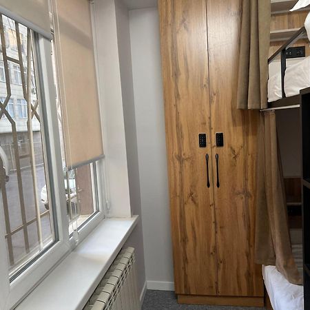 Aiva Hostel Bisjkek Buitenkant foto