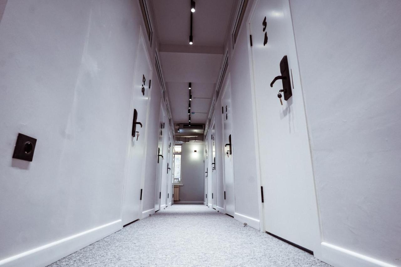 Aiva Hostel Bisjkek Buitenkant foto
