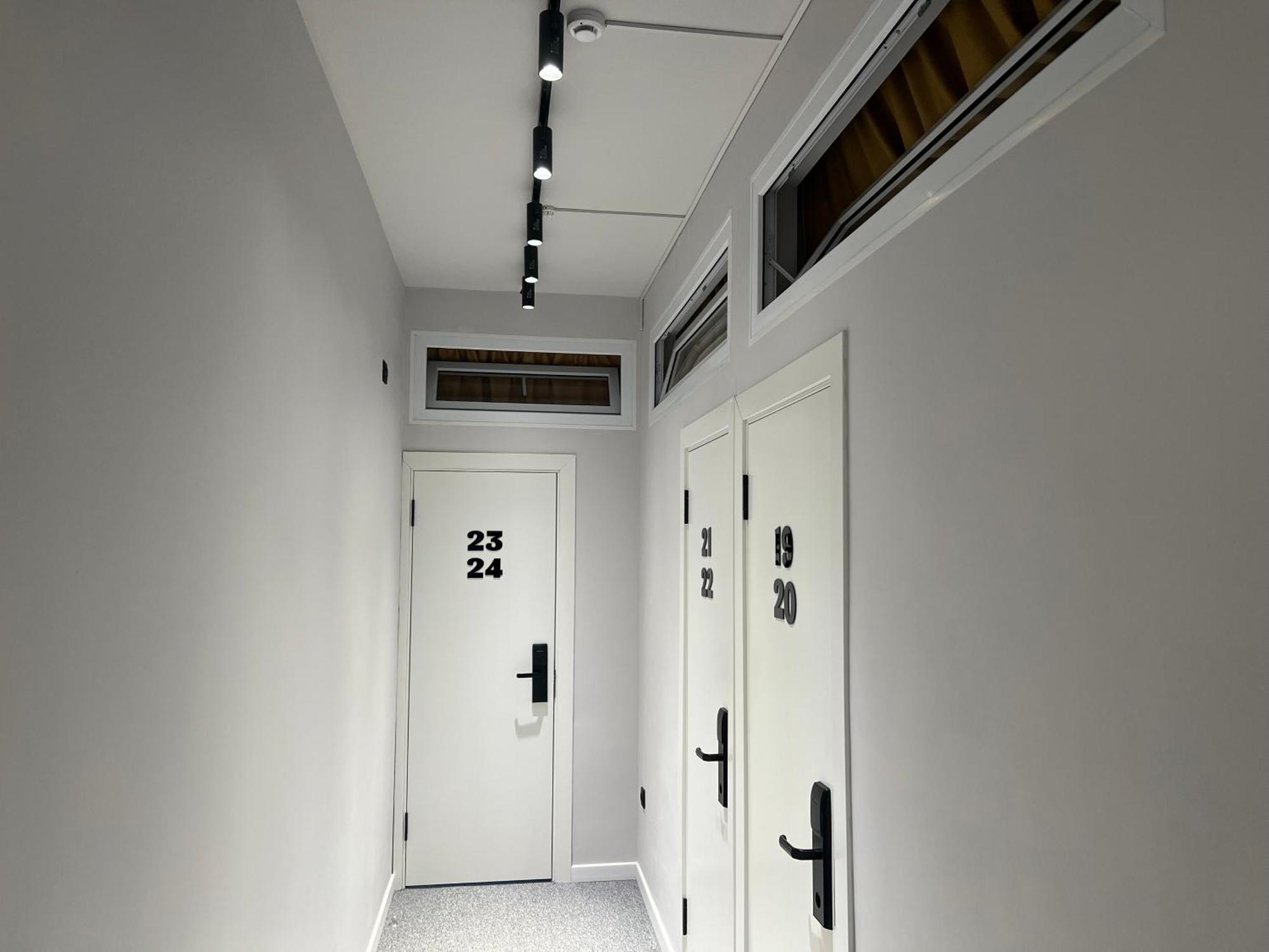 Aiva Hostel Bisjkek Buitenkant foto